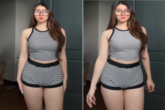 sex viet hach cam Được cô bạn bú mút trong wc trường học